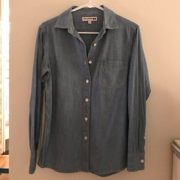 Uniqlo Chambray Long Sleeve Shirt - Picture 2 of 7